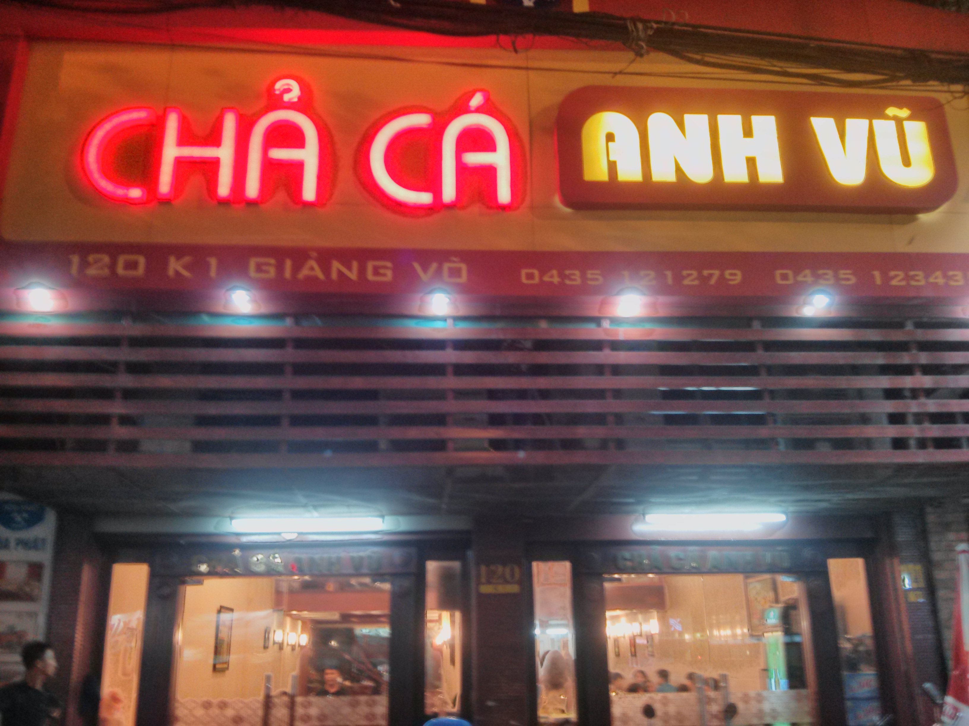 Façade du resto Cha ca Anh Vu